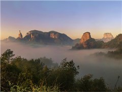 千年古刹祁福【南华禅寺】 世界地质公园【丹霞山】 世界最大性图腾【阳元山】入住粤北地区最大型至顶级五星【丽宫国际温泉】 ——“名山古迹，粤北韶关二天品质纯玩之旅”