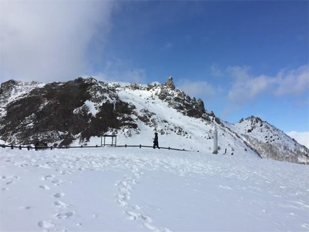 有珠火山.jpg